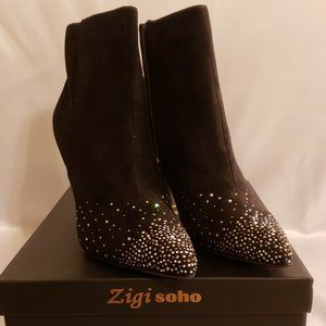 Zigi Soho - "Synthia" Womens Suede Jewel Embelished Ankle Bootie - Size 10 M